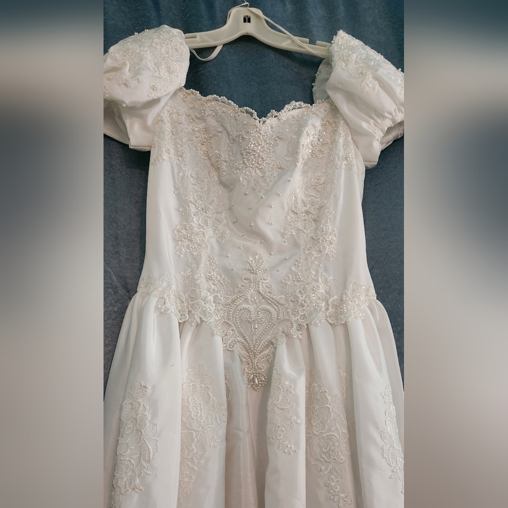 '94 debutante dress 😂